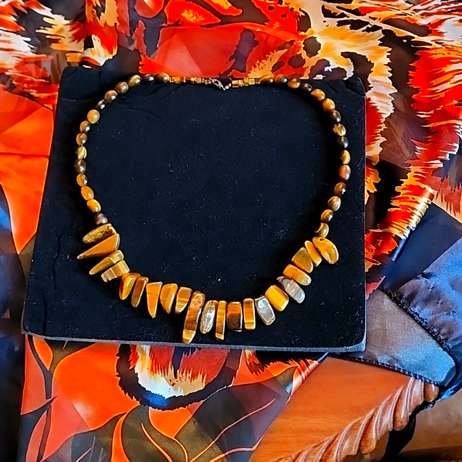 Tiger Eye Necklace 40$